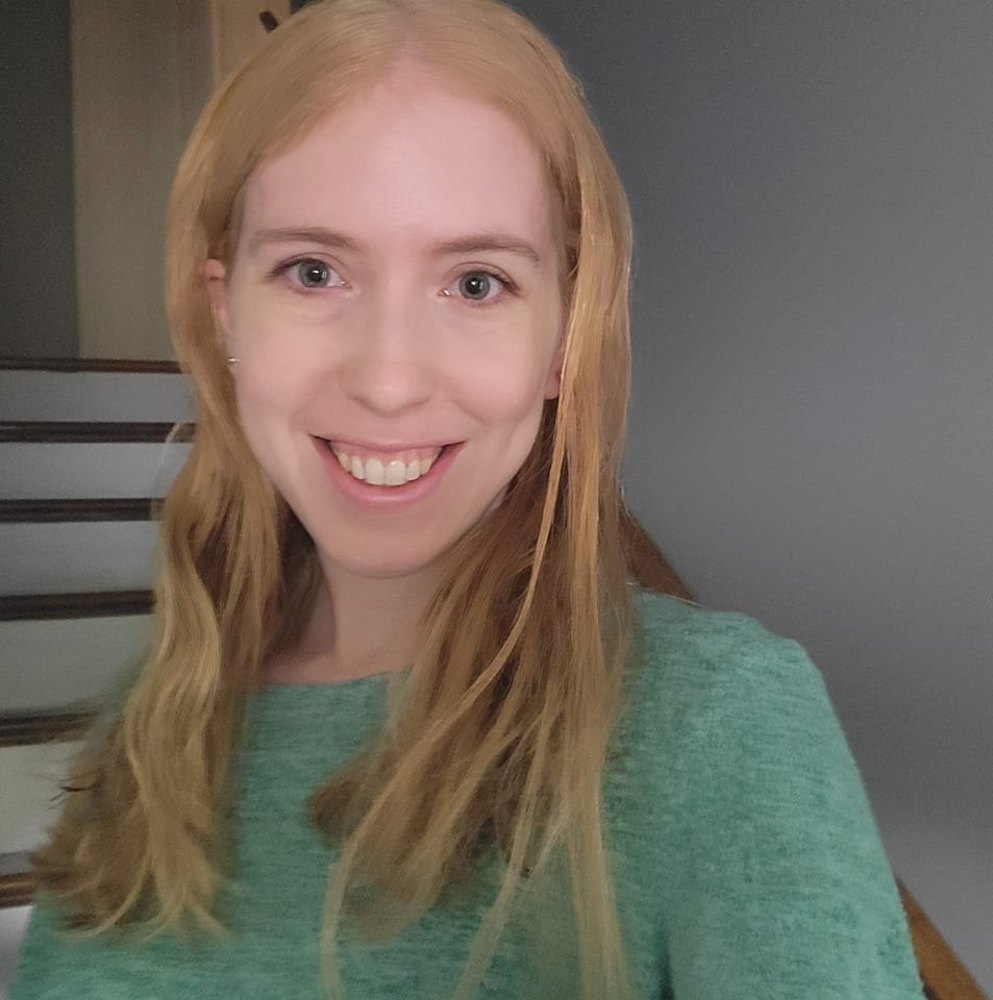 Meet your Posher, Laura